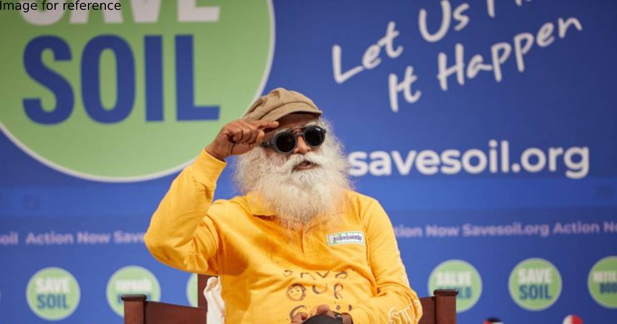 Fans upsets as Sadhguru did not stop to meet them in Udaipur